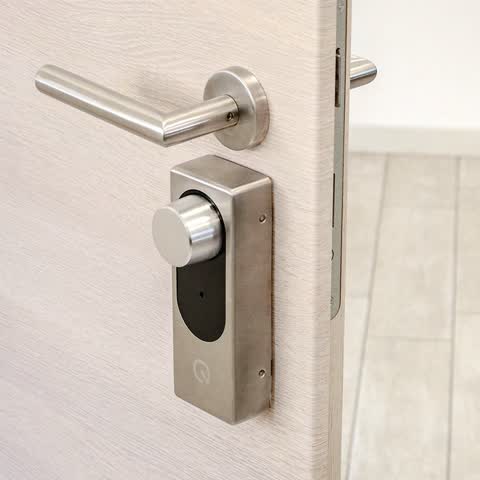 LOQED_Pure_Silver-dimensions-door.jpg
